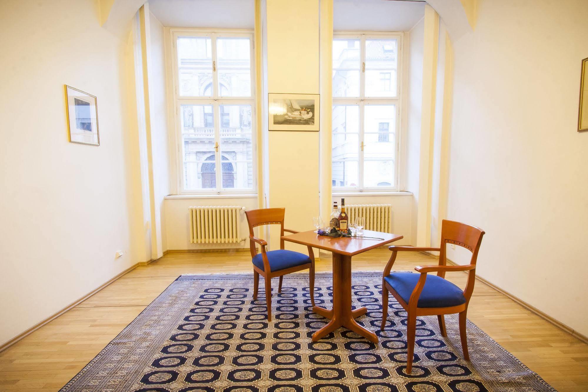 Aparthotel The Botanist à Prague Extérieur photo